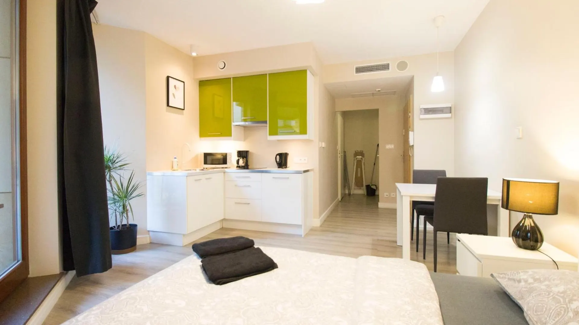 Happyestate- Ul Krawiecka 1 - Just In Center - Old Town Wroclaw Apartment